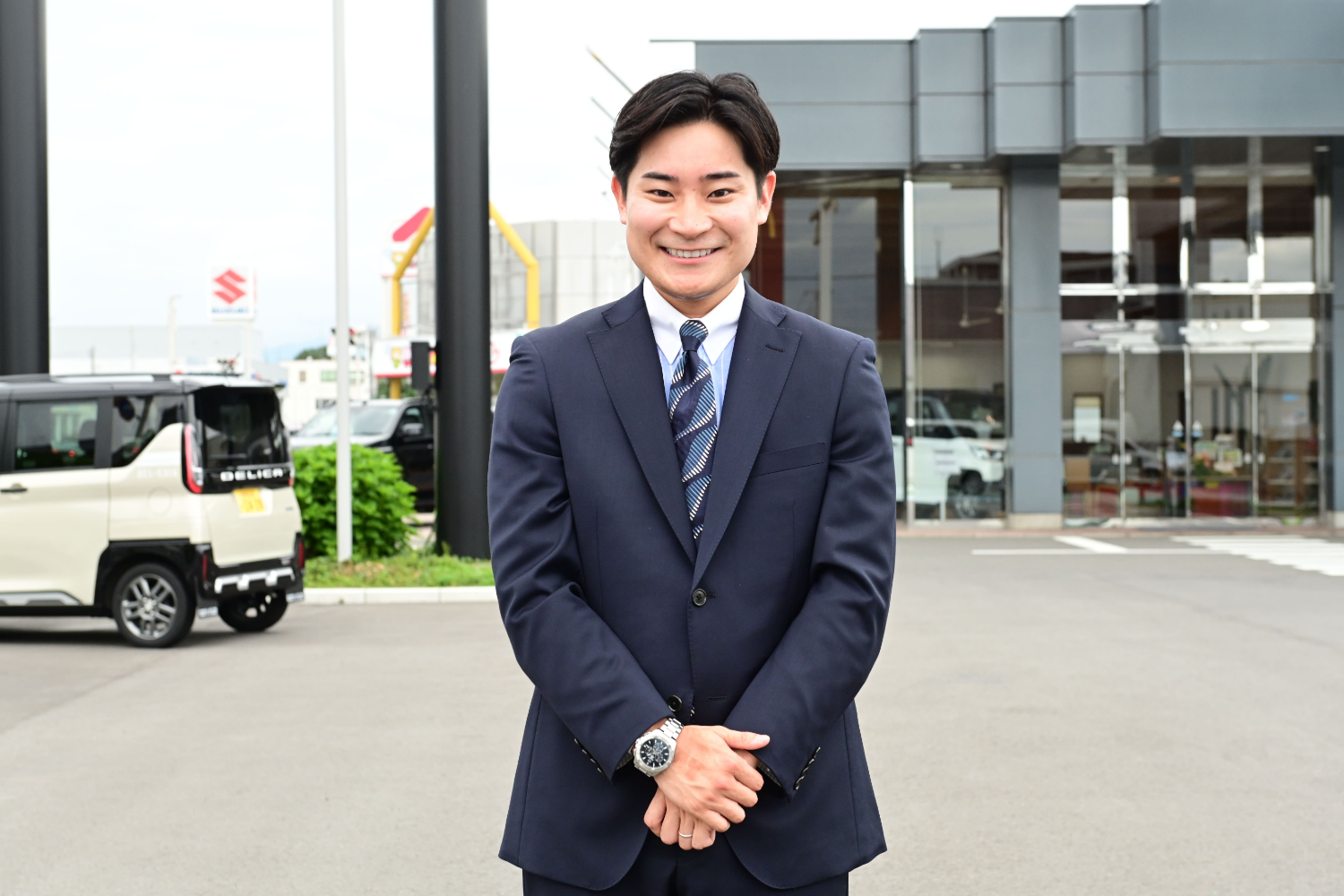 営業職は、お客様との出会いを通して自分自身も成長できる仕事。 <br>温かい人たちに囲まれた職場で、自分の可能性を追求する